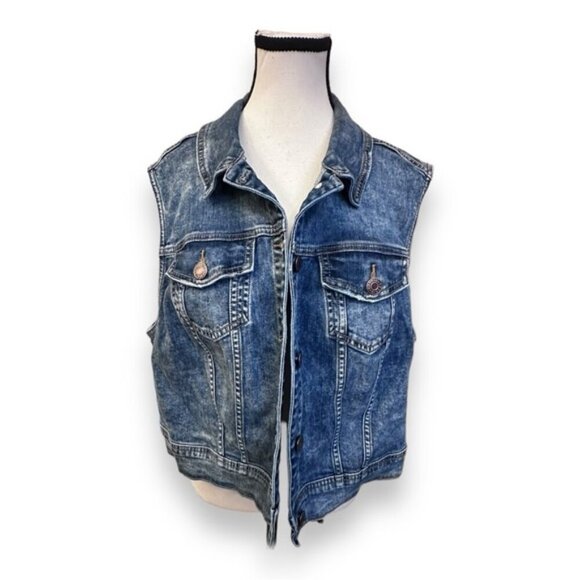 Women’s torrid 3 Vintage Wash Vintage Stretch Denim Crop Jean Vest 22 24 3XL - Picture 2 of 15